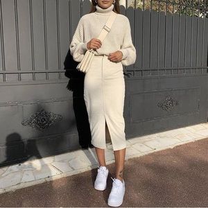 Antonio Melani midi ecru tie skirt!